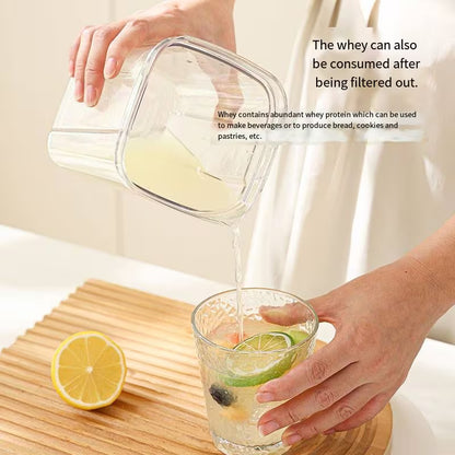 GREEK YOUGURT STAINER WITH LID AND LOCK