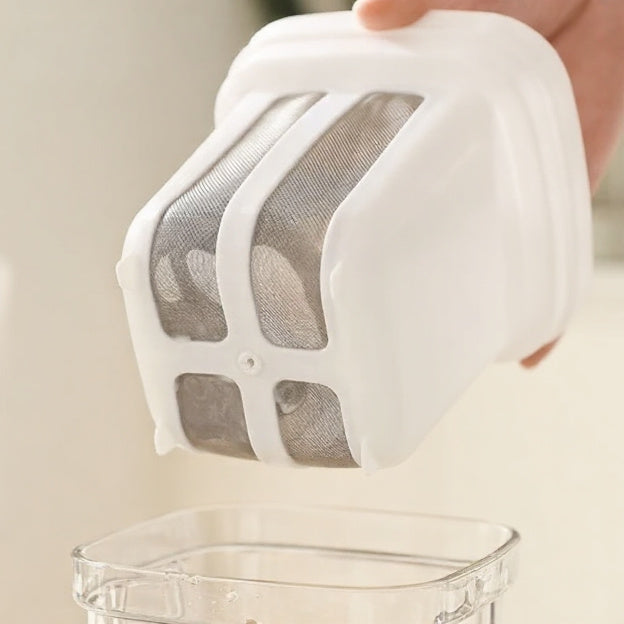 GREEK YOUGURT STAINER WITH LID AND LOCK