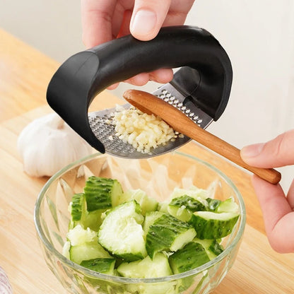 Premium Stainless Steel Garlic Press Gadget - Effortless Mincing & Chopping