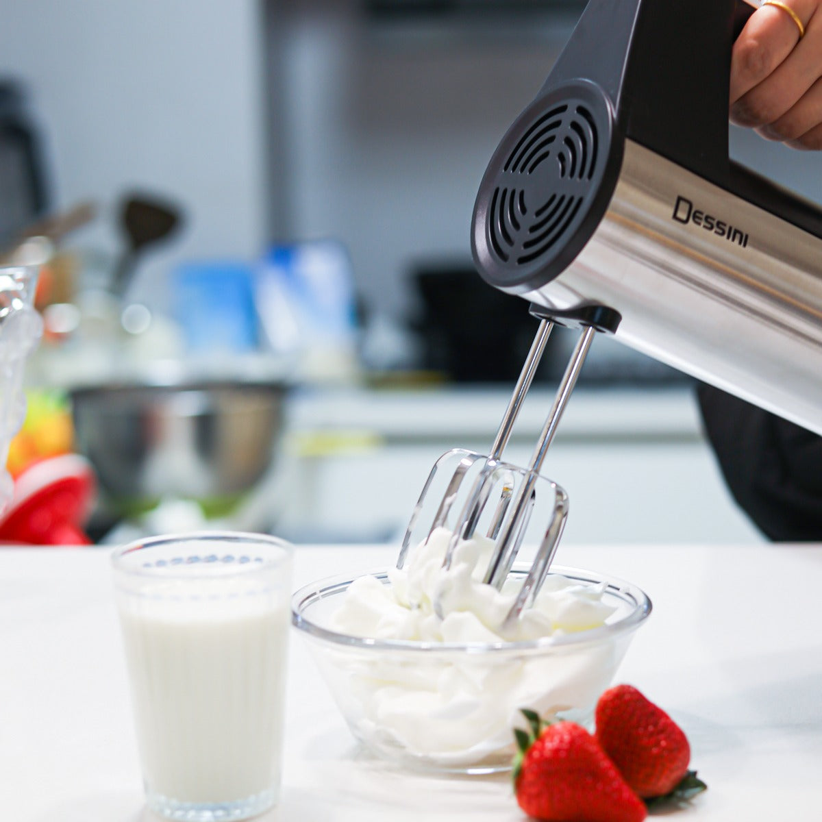 RAF 7 electric machine  egg beater for household